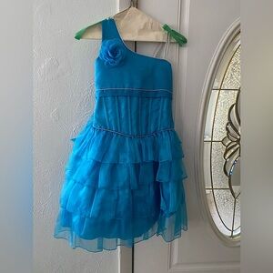 Girls dress